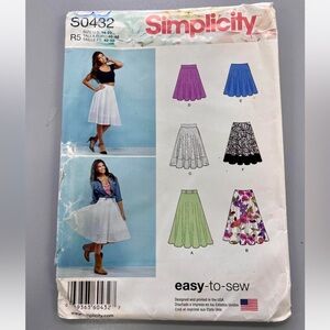Simplicity Women's A-Line Skirt
